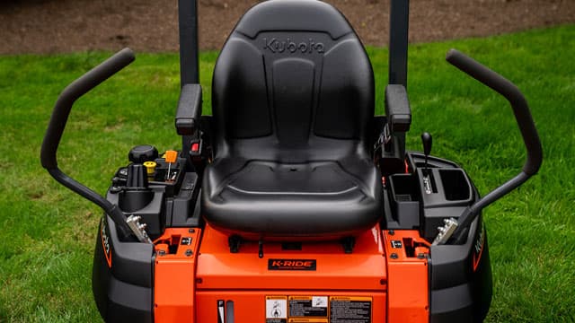 Mow in total comfort